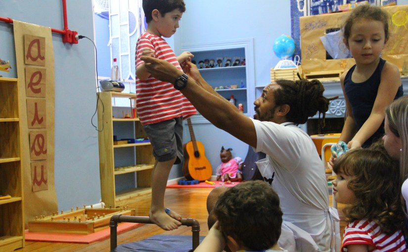 Escola Upiá tem oficina de&nbsp;capoeira